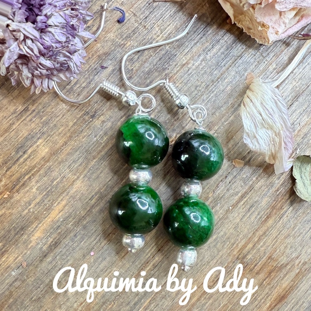 Alquimia Vibrant Green jade  and Silver Beaded Earrings